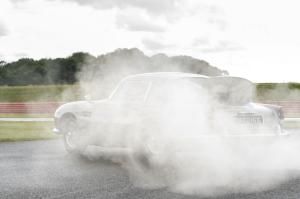 Aston Martin DB5 Goldfinger Continuation 2020 года 